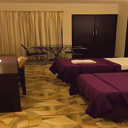 Aditya Palace Hotel Rajahmundry Bagian luar foto